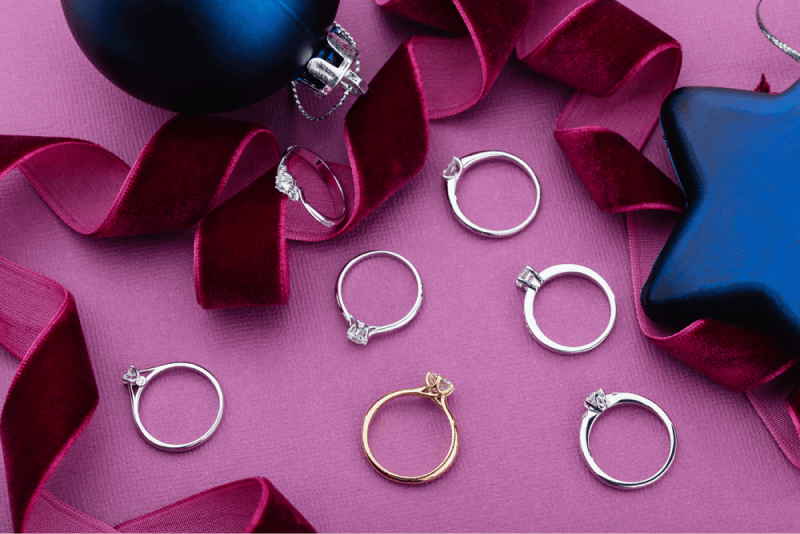 holiday jewelry